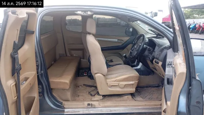 2012 Isuzu D-Max – 12