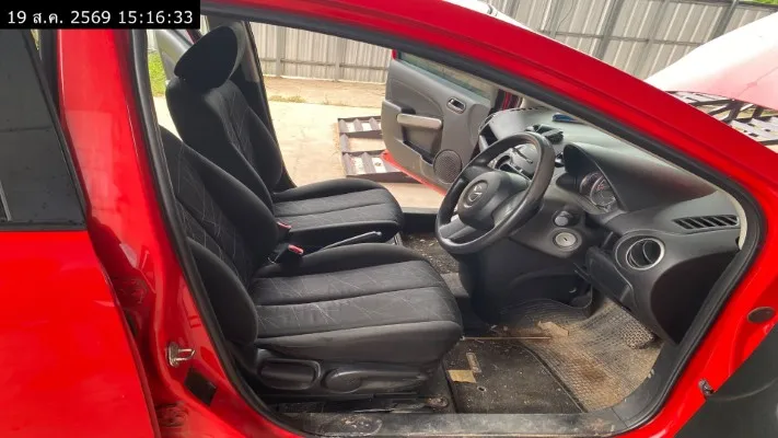 2013 Mazda Mazda2 – 12