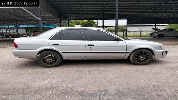 2001 Toyota Soluna – 8