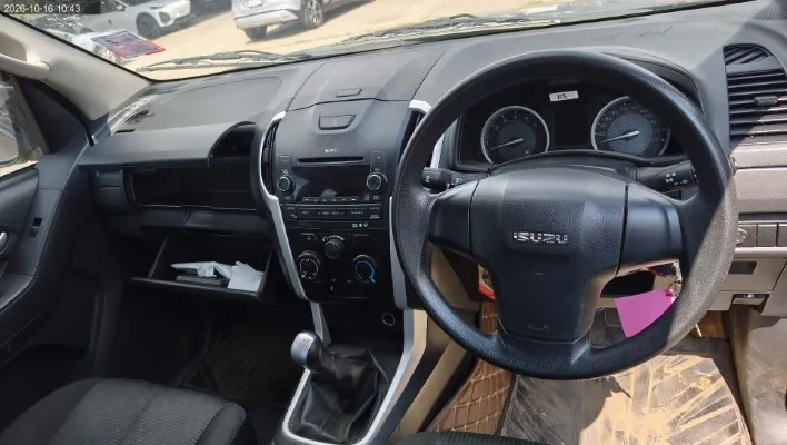 2017 Isuzu D-Max – 9