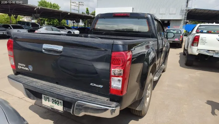 2017 Isuzu D-Max – 5