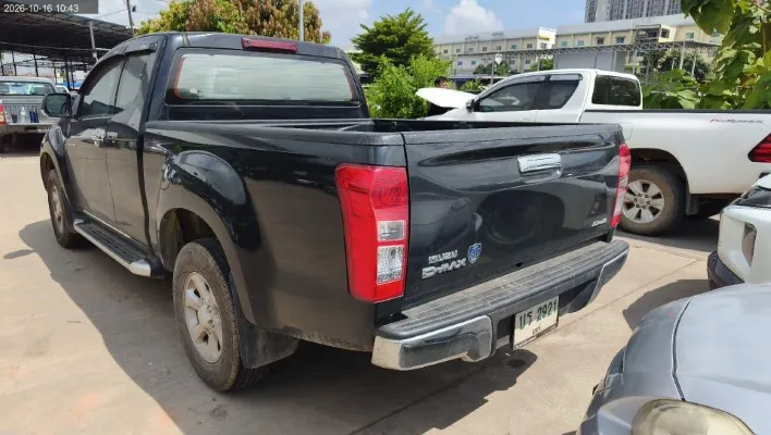 2017 Isuzu D-Max – 6