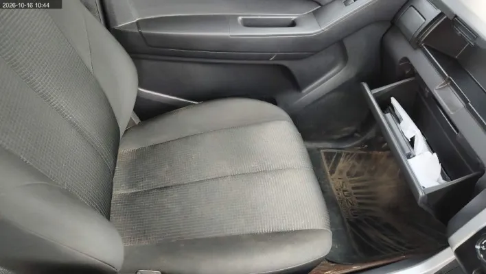 2017 Isuzu D-Max – 10