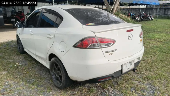 2011 Mazda Mazda2 – 6