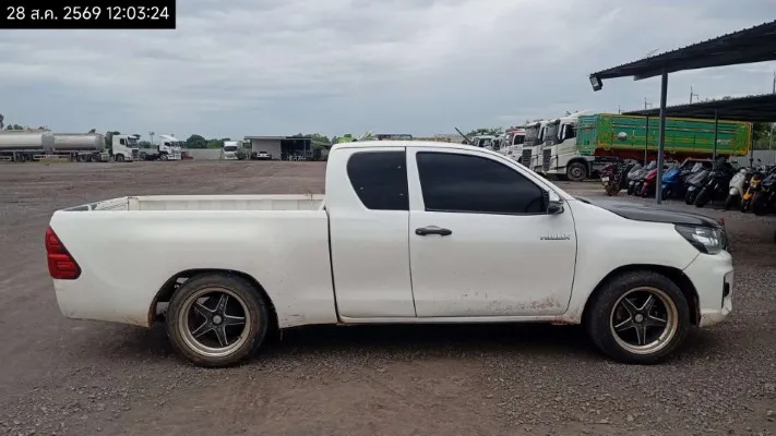 2019 Toyota Hilux Revo – 8