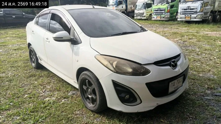2011 Mazda Mazda2 – 3
