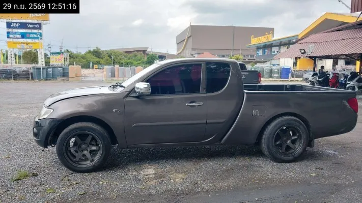2014 Mitsubishi Triton – 7