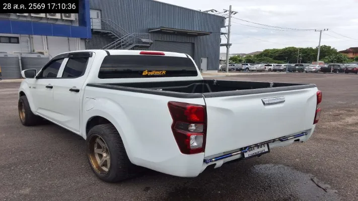 2020 Isuzu D-Max – 6