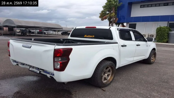 2020 Isuzu D-Max – 5