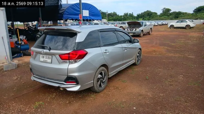 2015 Honda Mobilio – 5