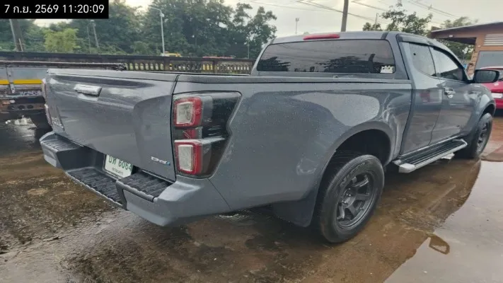 2022 Isuzu D-Max – 5
