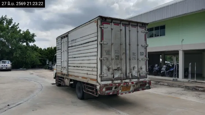 2013 Isuzu NQR – 5