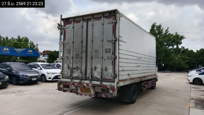 2013 Isuzu NQR – 6