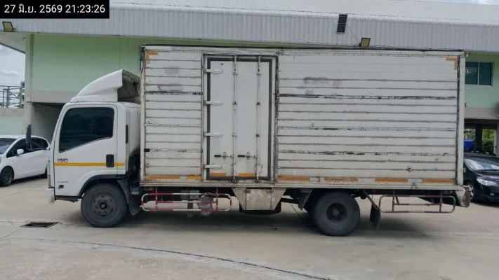 2013 Isuzu NQR – 8