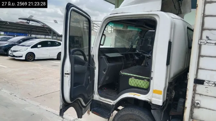 2013 Isuzu NQR – 10