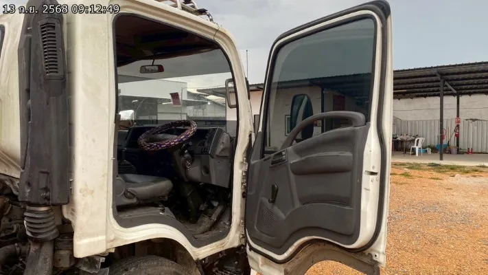 2013 Isuzu NQR – 11