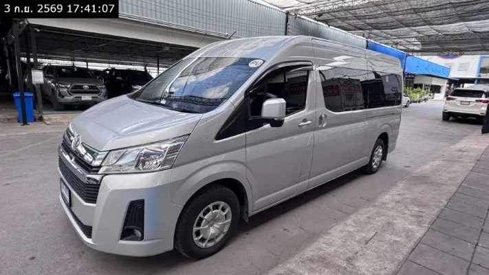 2021 Toyota Commuter – 3