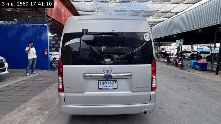 2021 Toyota Commuter – 4