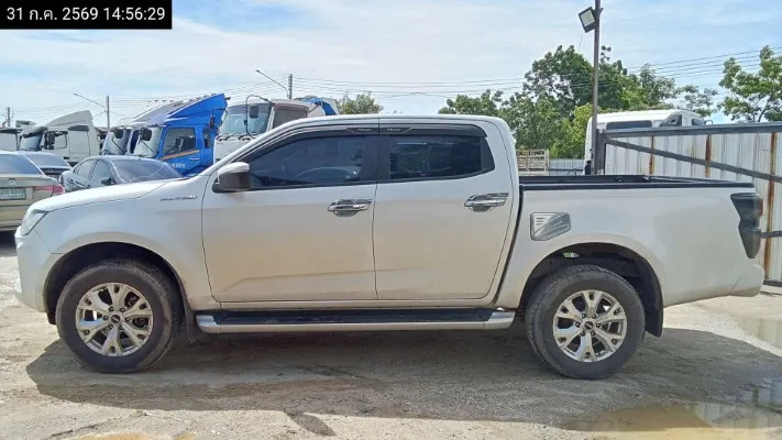 2021 Isuzu D-Max – 7