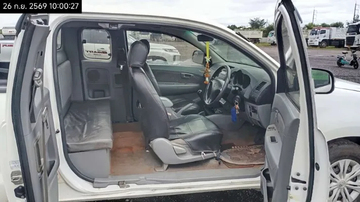 2011 Toyota Hilux Vigo – 12