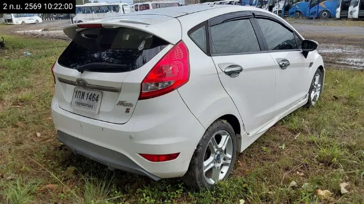 2012 Ford Fiesta – 5