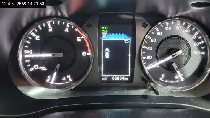 2020 Toyota Hilux Revo – 10