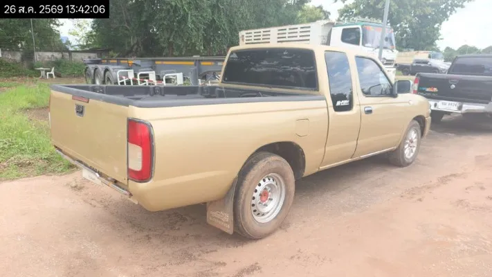 2005 Nissan Frontier – 5