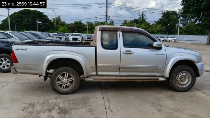2010 Isuzu D-Max – 8
