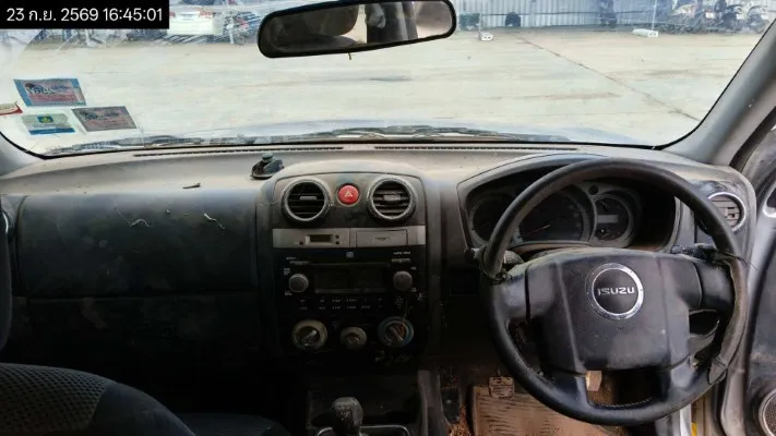 2010 Isuzu D-Max – 11
