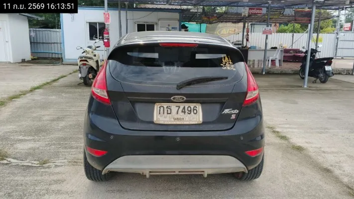 2010 Ford Fiesta – 4