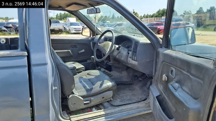 2005 Nissan Frontier – 12