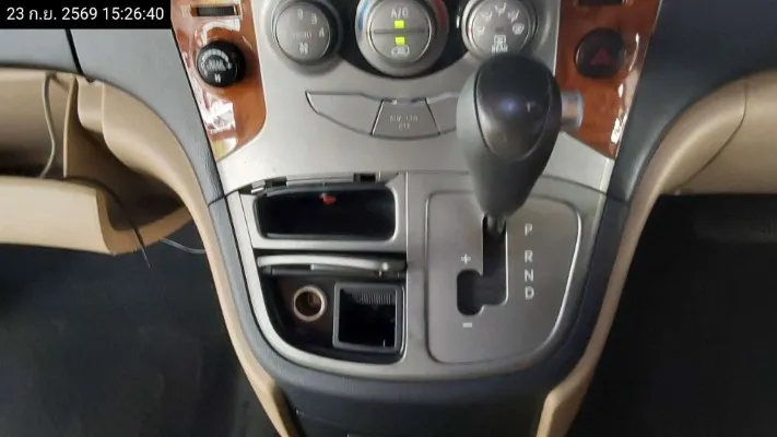 2013 Hyundai H-1 – 9