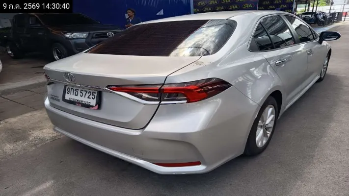 2020 Toyota Corolla Altis – 5