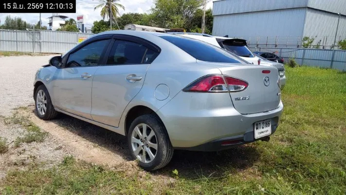 2011 Mazda Mazda2 – 7