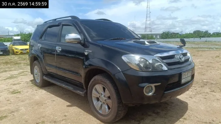 2005 Toyota Fortuner – 3