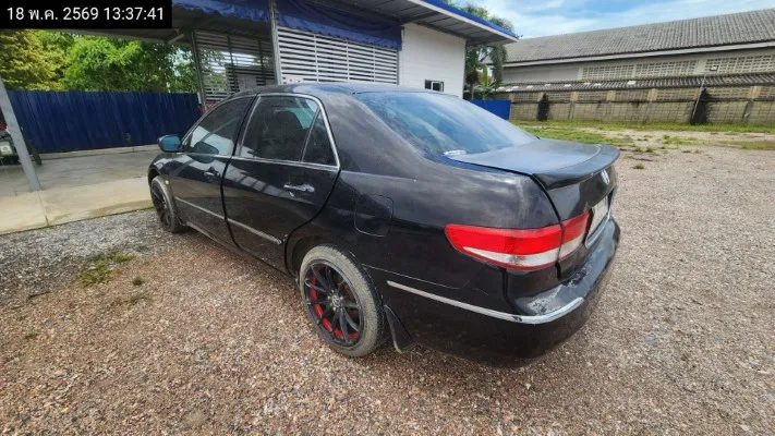 2005 Honda Accord – 6