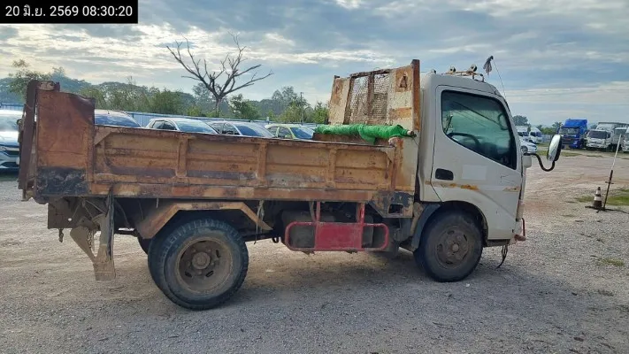 2016 Hino XZU – 8