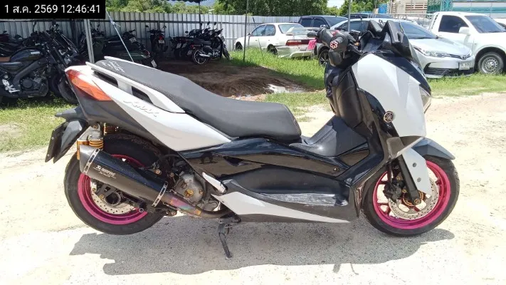 2020 Yamaha X-Max – 2