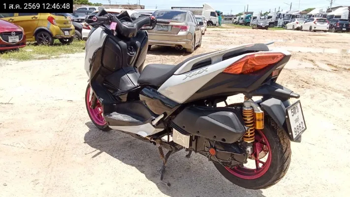 2020 Yamaha X-Max – 7
