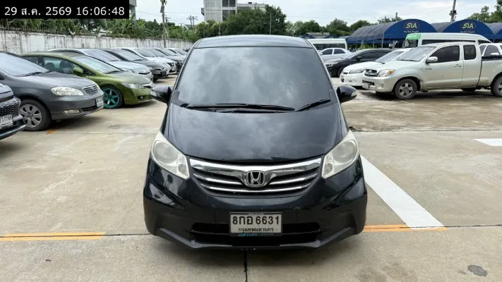 2012 Honda Freed – 1
