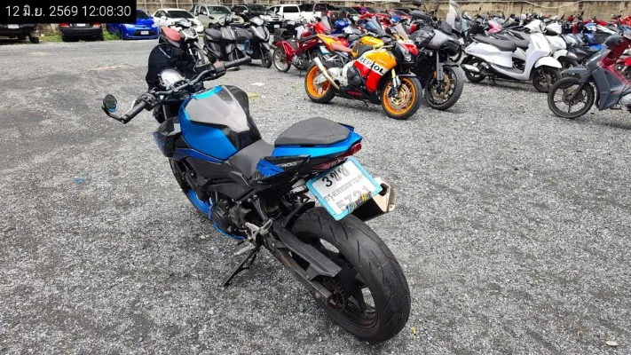 2019 Kawasaki Z400 – 7