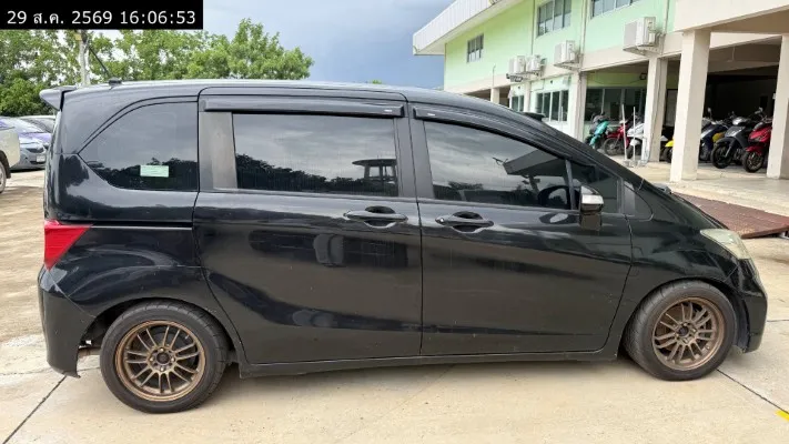 2012 Honda Freed – 8