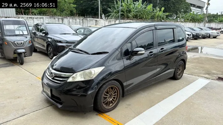 2012 Honda Freed – 2