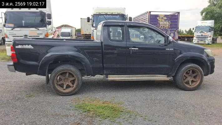 2012 Toyota Hilux Vigo – 8