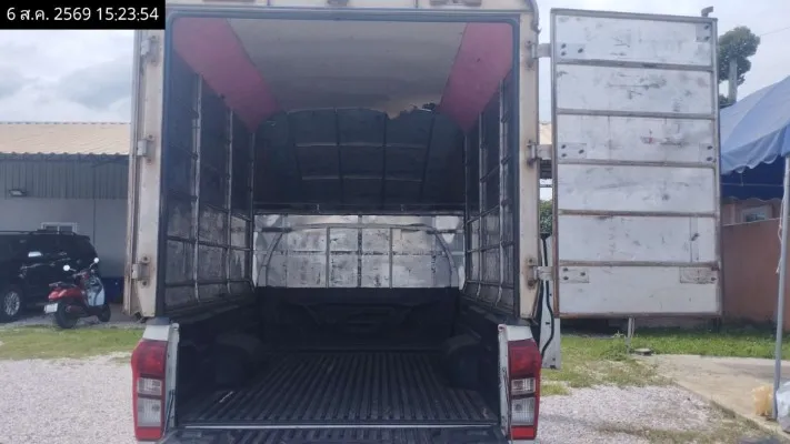 2013 Isuzu D-Max – 10