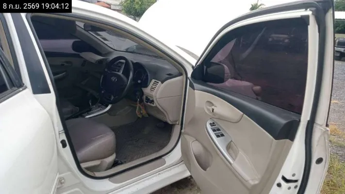 2011 Toyota Corolla Altis – 12