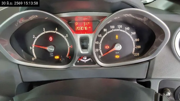 2012 Ford Fiesta – 10