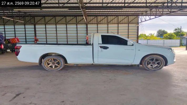 2021 Isuzu D-Max – 10