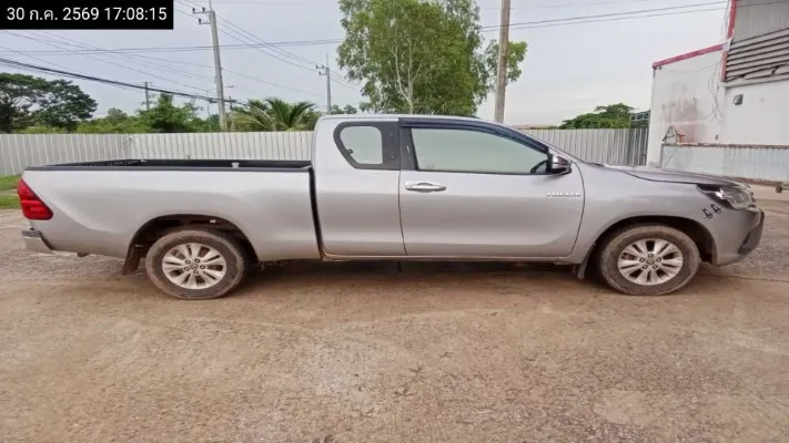 2016 Toyota Hilux Revo – 8