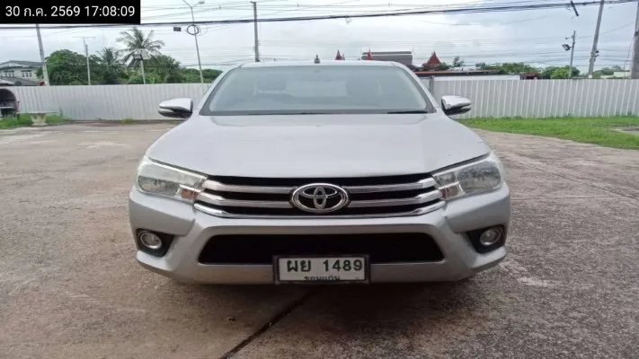 2016 Toyota Hilux Revo – 1